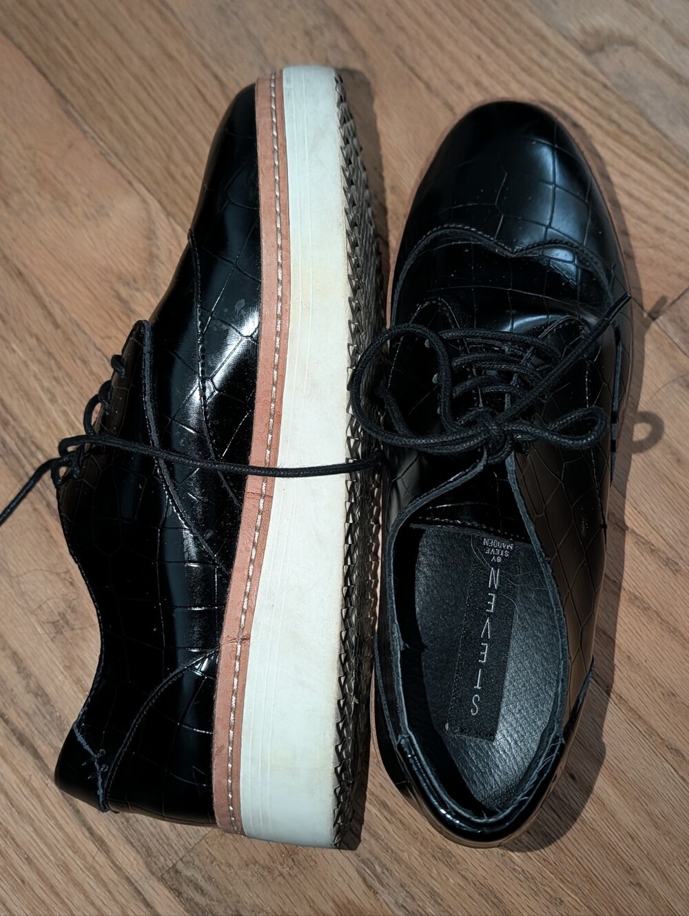 Steven by Steve Madden Black Croc Embossed Platform Oxford Sneakers Sz 8